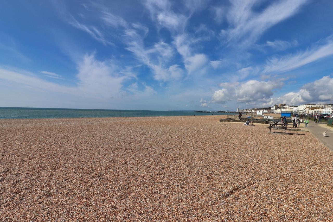 Master Accommodation Suite 9 Single Room With Roof Top Views Hastings Exterior foto